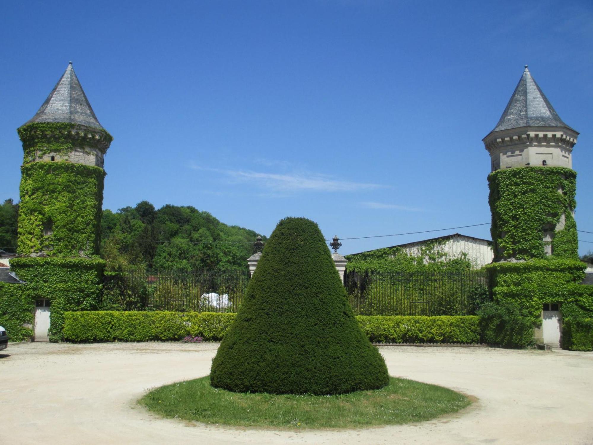Chateau Des Monthairons Hotel Restaurant Gastromaison Spa Privatif Les Monthairons Bagian luar foto