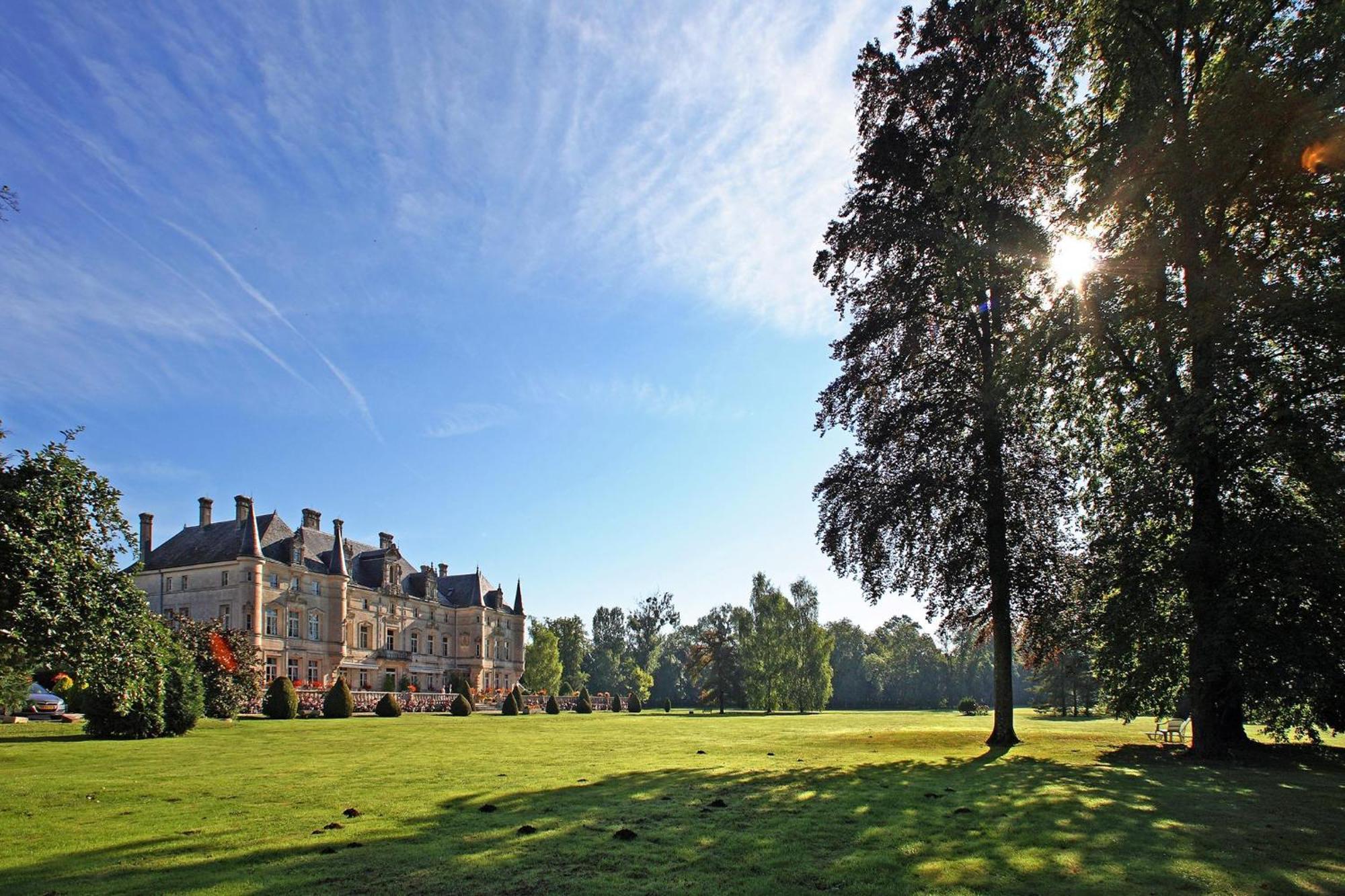 Chateau Des Monthairons Hotel Restaurant Gastromaison Spa Privatif Les Monthairons Bagian luar foto