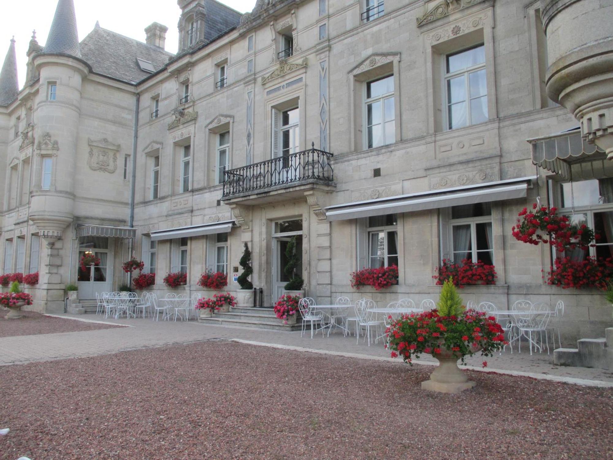 Chateau Des Monthairons Hotel Restaurant Gastromaison Spa Privatif Les Monthairons Bagian luar foto